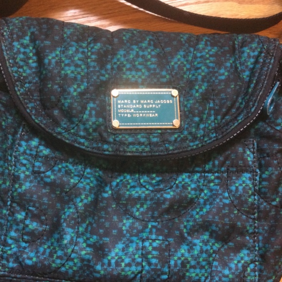 MARC JACOBS CROSSBODY - Picture 2 of 6